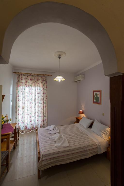 Filoxenia Studios 1 Palaiochora Room photo